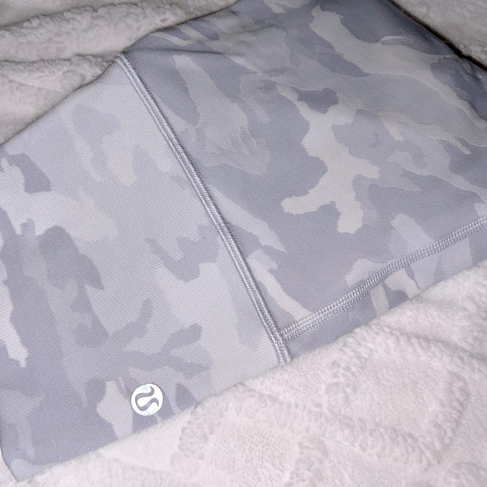 Lululemon Legging Wunder Under 25” inseam White Camo